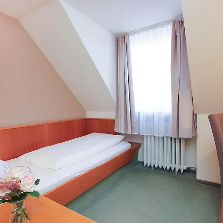 City Hotel Würzburg Hotel 2*