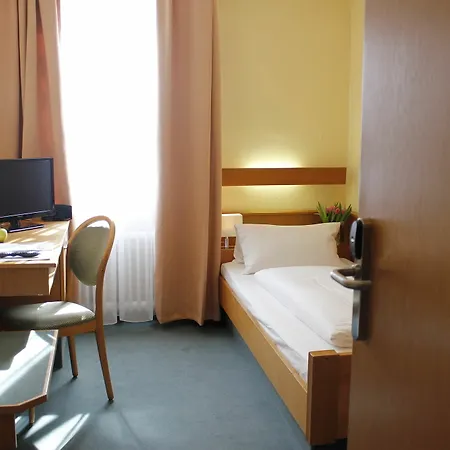 City Hotel Würzburg 2* Würzburg