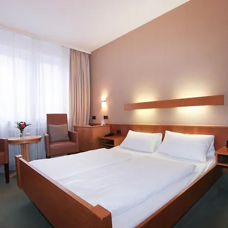 Hotel City Hotel Würzburg 2*
